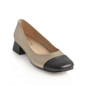 Oscar & Maya 52612 Lh Toe Cap Slip On Pump