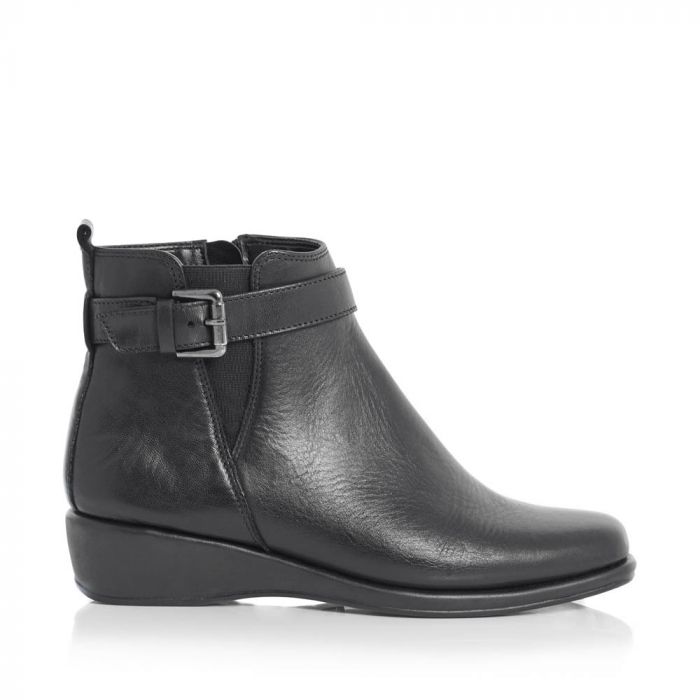 52148 Low Wedge Ankle Boot Buckle